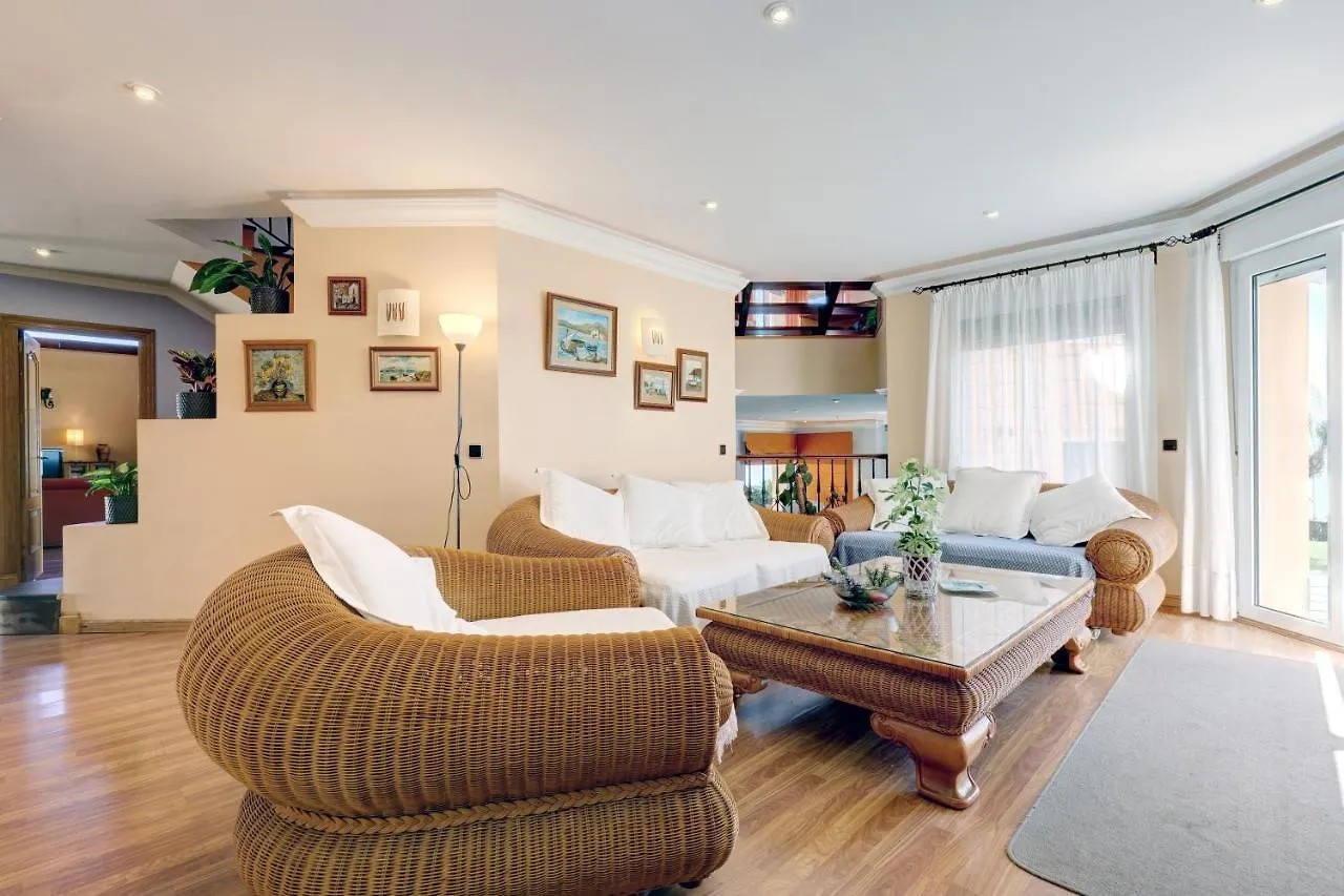 סן רוקה Villa Alcaidesa Vistas Al Mar  סן רוקה